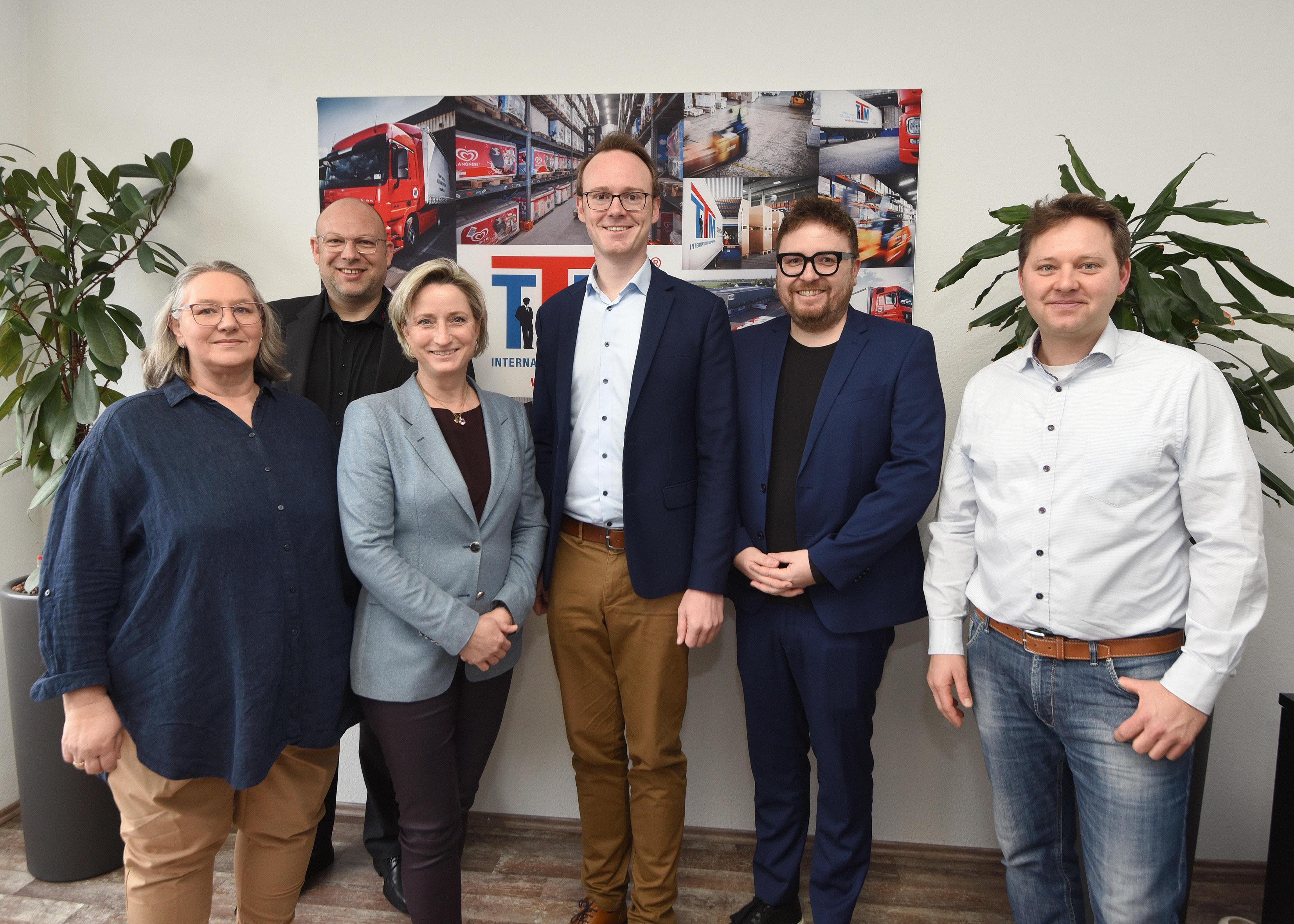 v.l.n. Sandra B�hler, Marcus Bien, Dr. Nicole Hoffmeister-Kraut, Dr. Bastian Schneider, Sandro Fillbrunn, Lukas Sch�fer // Bildrechte: Marcus Schwetasch